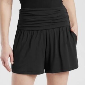 Athleta Flow With It Shorts
